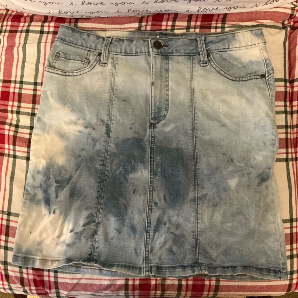 Lee Light Blue Tie-Dye Pencil Skirt